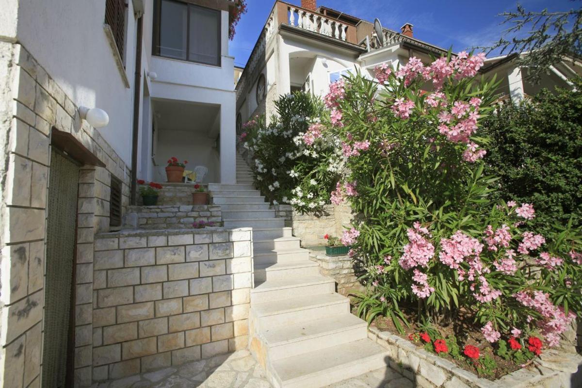 Apartments Magnolia Рабац Екстер'єр фото