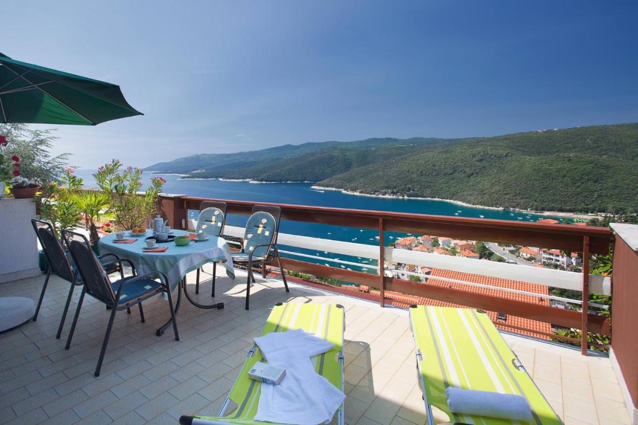Apartments Magnolia Рабац Екстер'єр фото